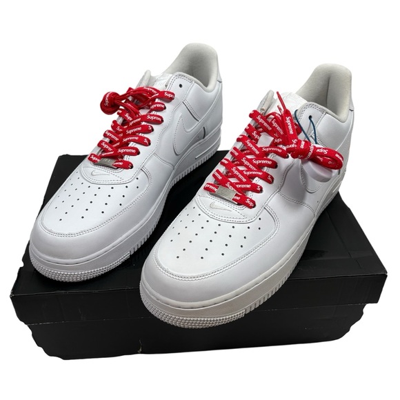 Nike Supreme White and Red Men's Sneakers Size 13 Low Top Lace Up